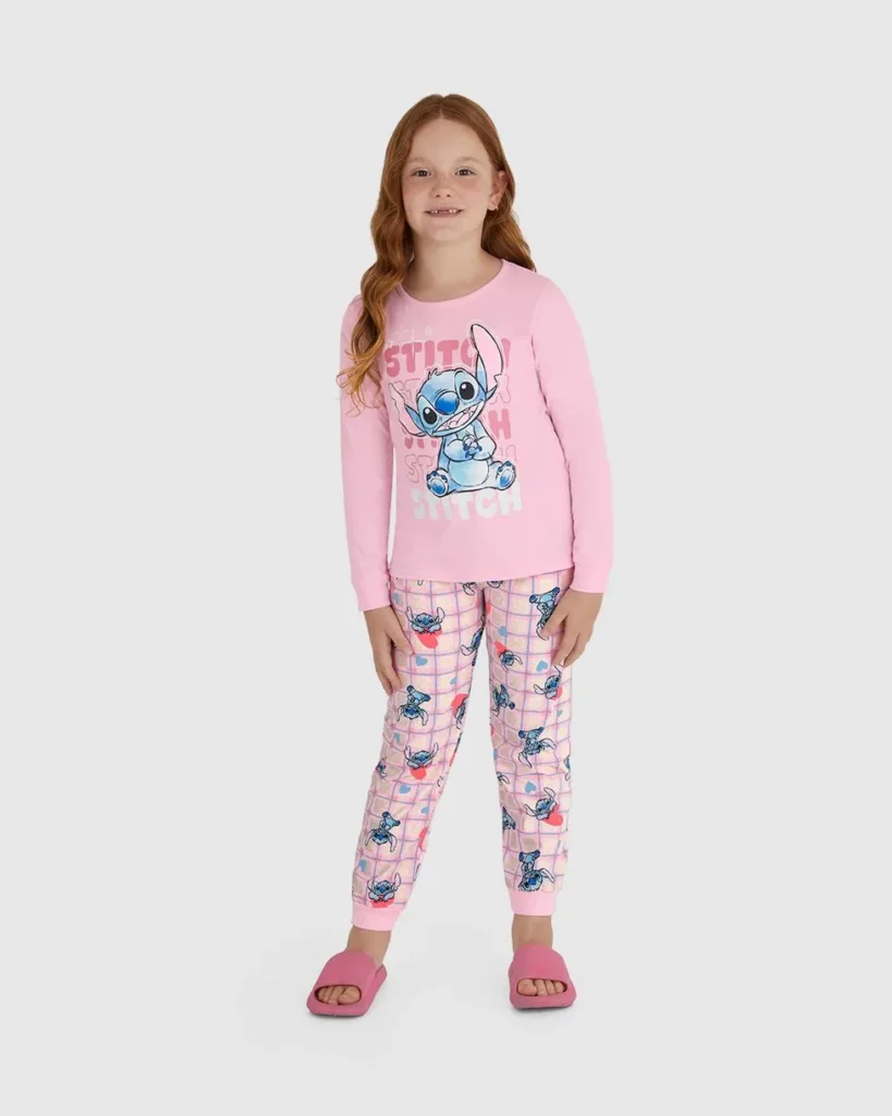 Conjunto de pijama rosa feminino com calça e manga longa, estampado com o personagem da Disney, Stitch.